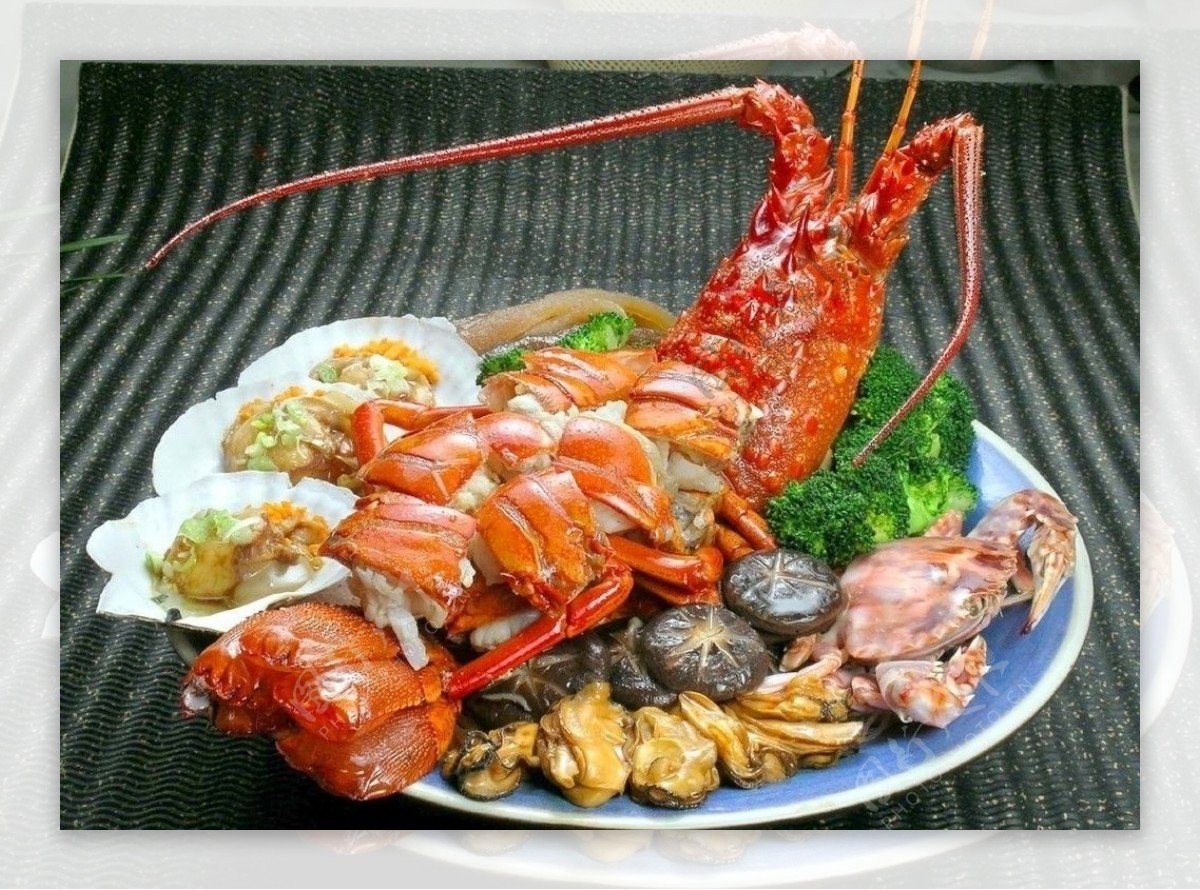创意海鲜盆菜龙虾图片