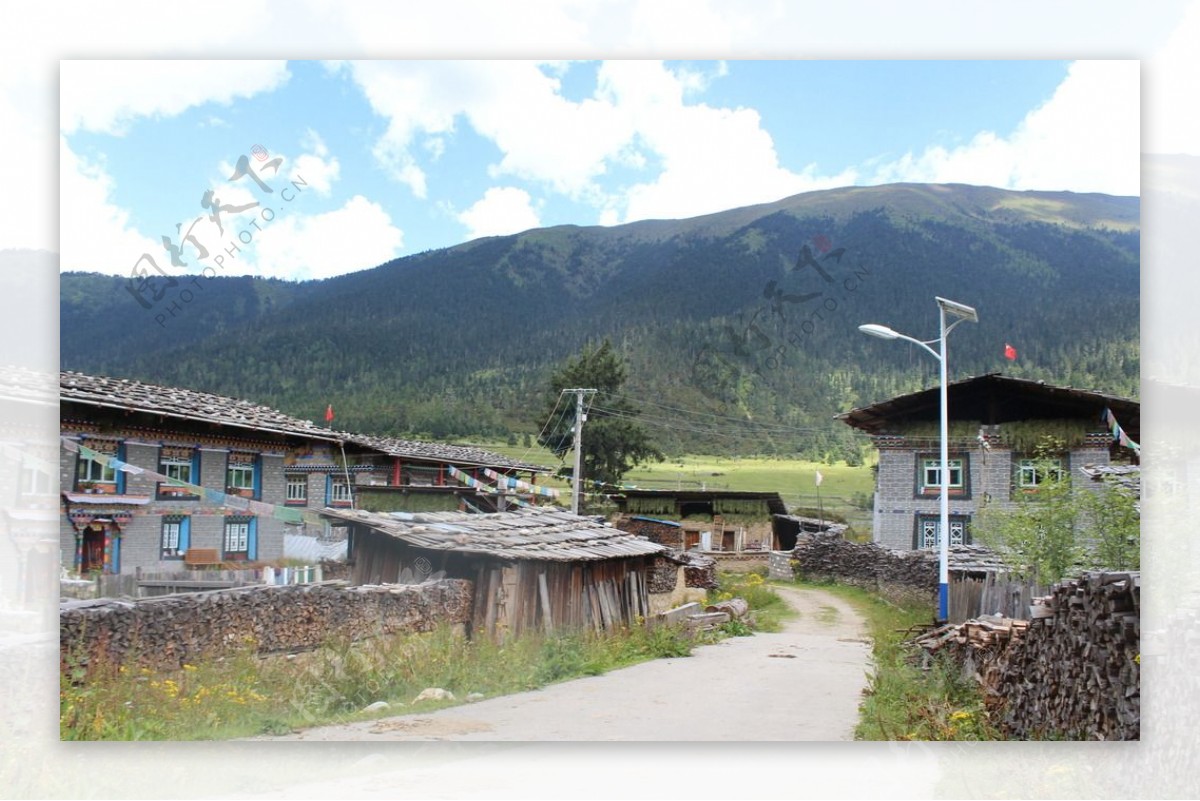 西藏村落图片