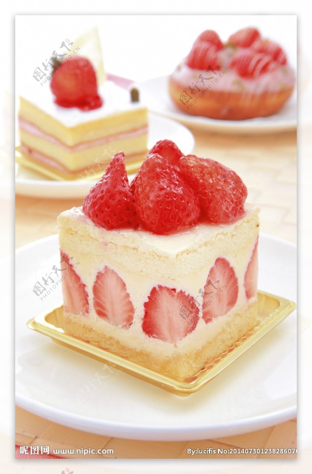 草莓蛋糕|摄影|静物|beirou1234567 - 原创作品 - 站酷 (ZCOOL)