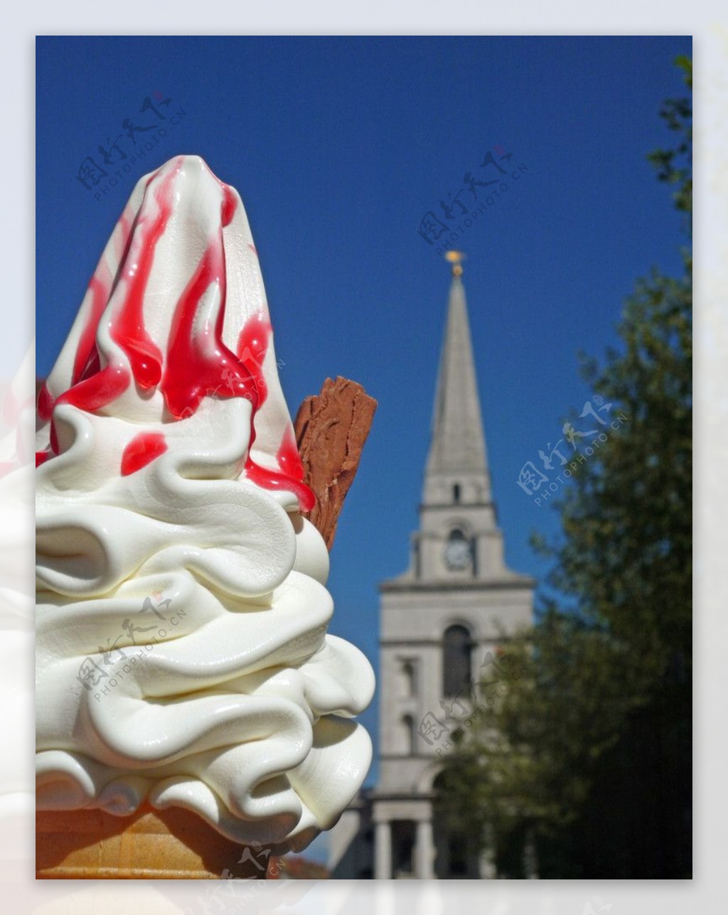 冰淇淋和古堡塔图片