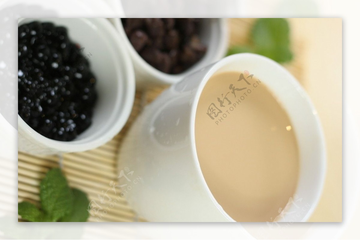 红豆珍珠奶茶图片
