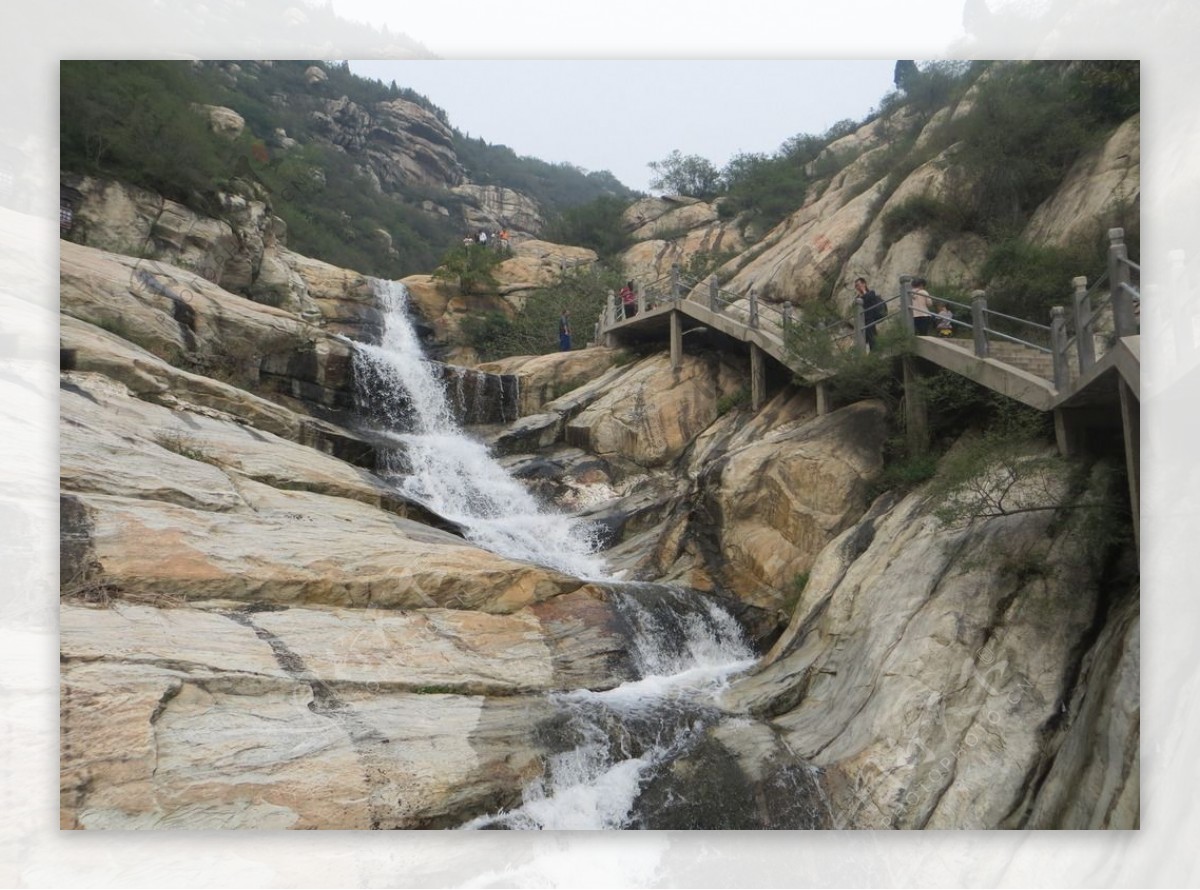 卢崖瀑布十潭峡谷图片