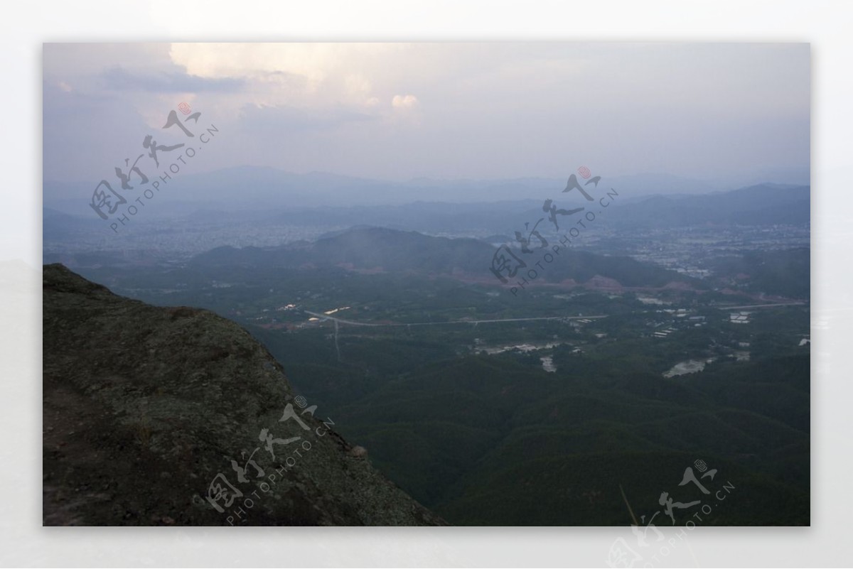南台山鸟瞰风光图片