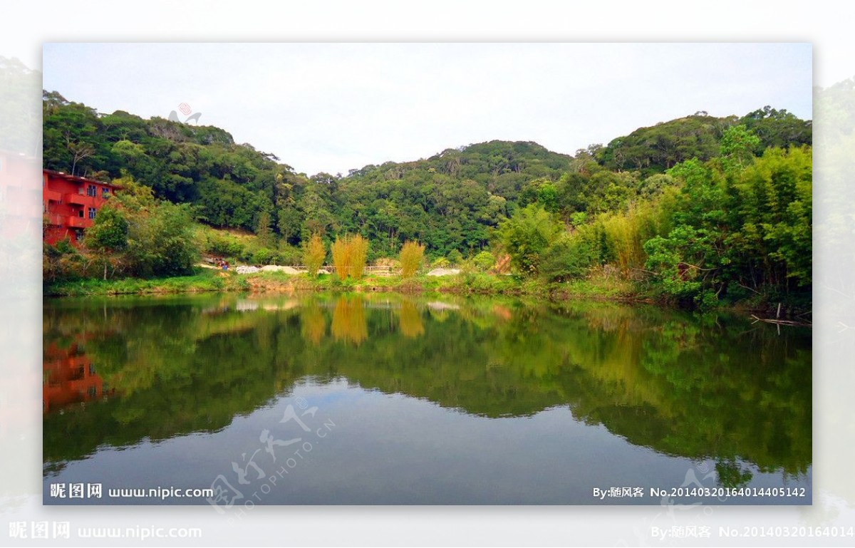 尖峰岭青山绿水景色图图片