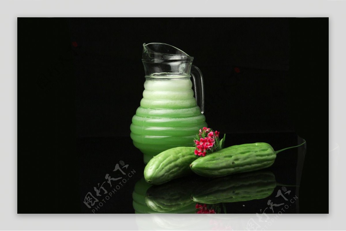 鲜榨西瓜汁图片大全-鲜榨西瓜汁高清图片下载-觅知网