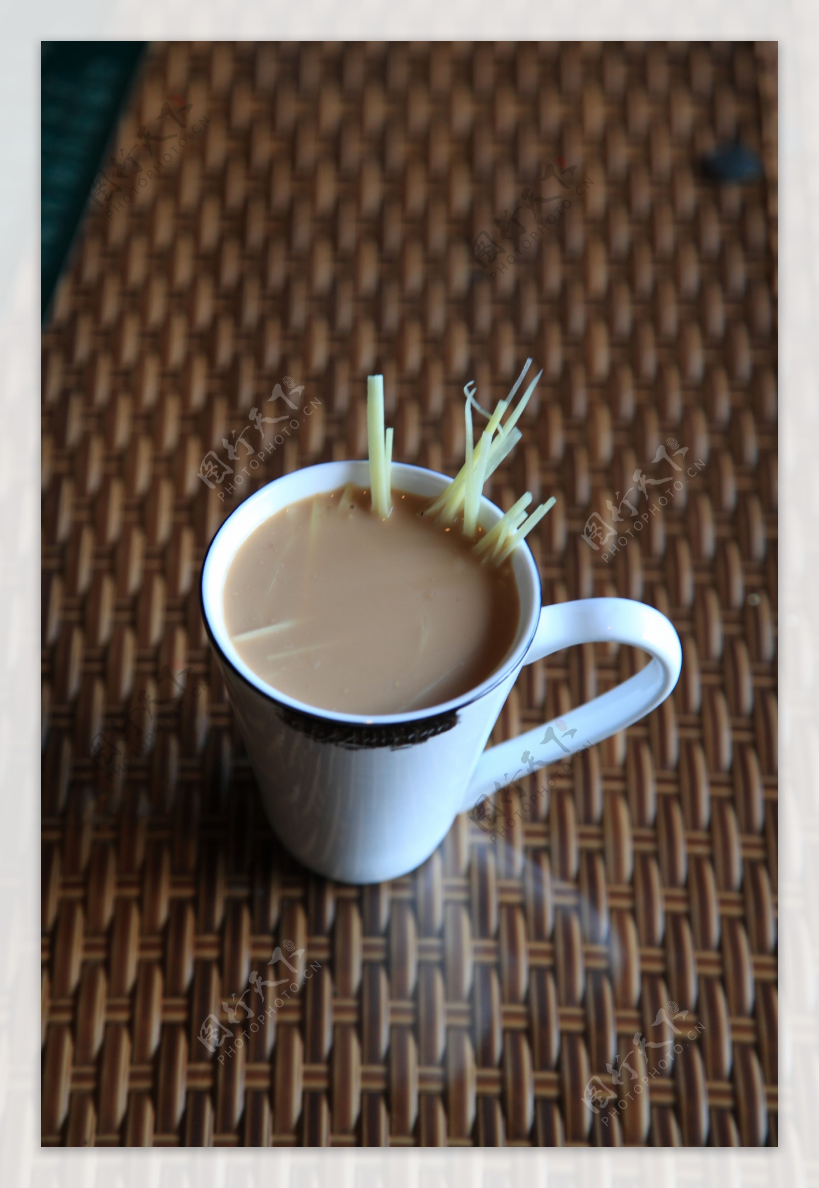 姜汁奶茶原味奶茶图片