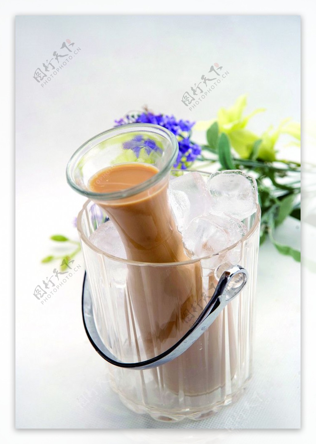 冰镇原味奶茶图片