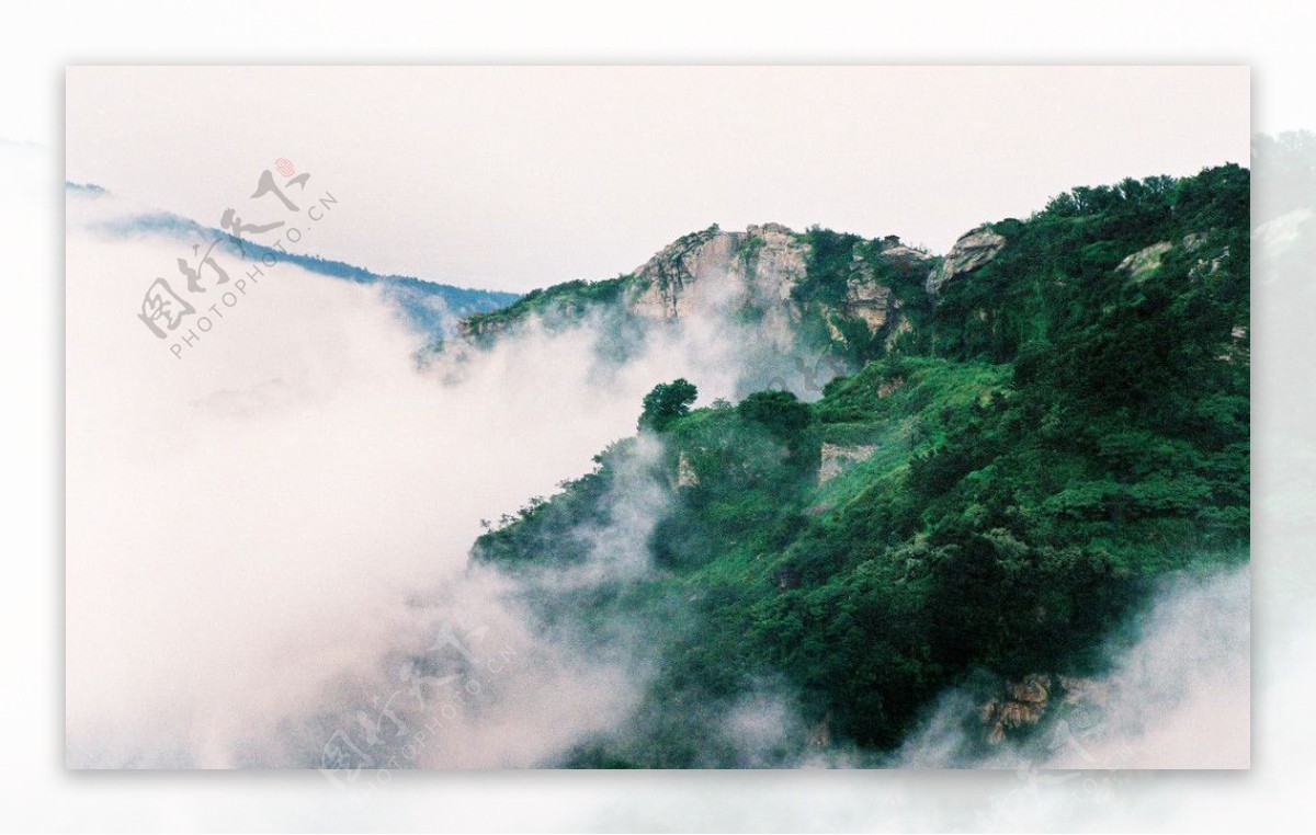 花果山云雾非高清图片