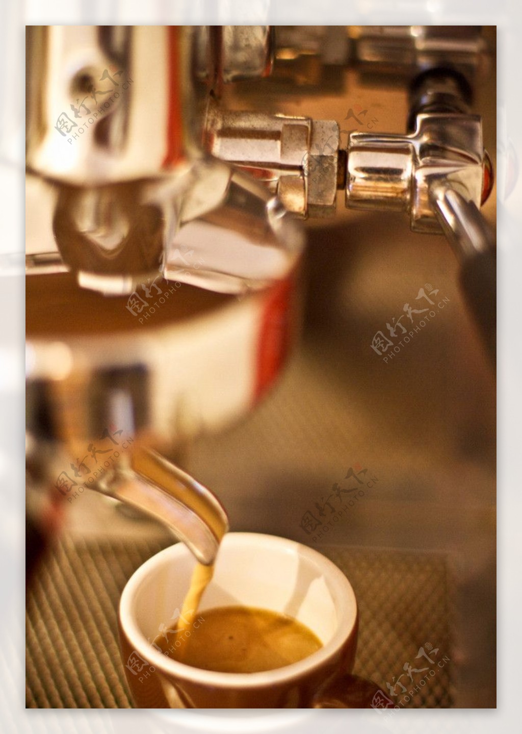 咖啡和咖啡机图片