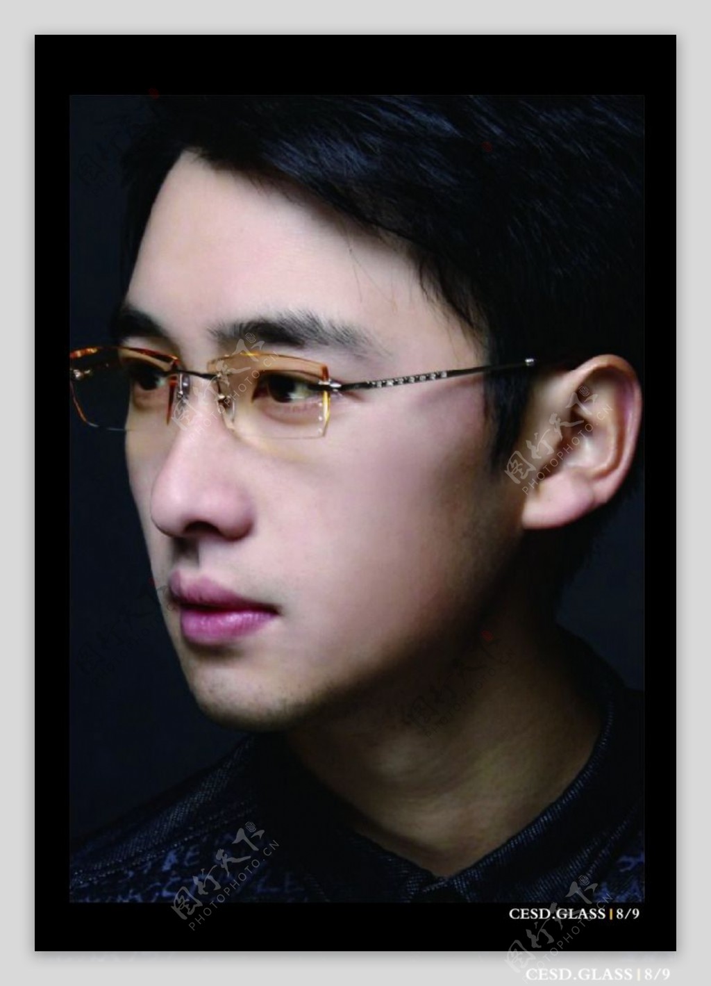 韩国眼镜品牌ASHCROFT，优雅的英伦风格。