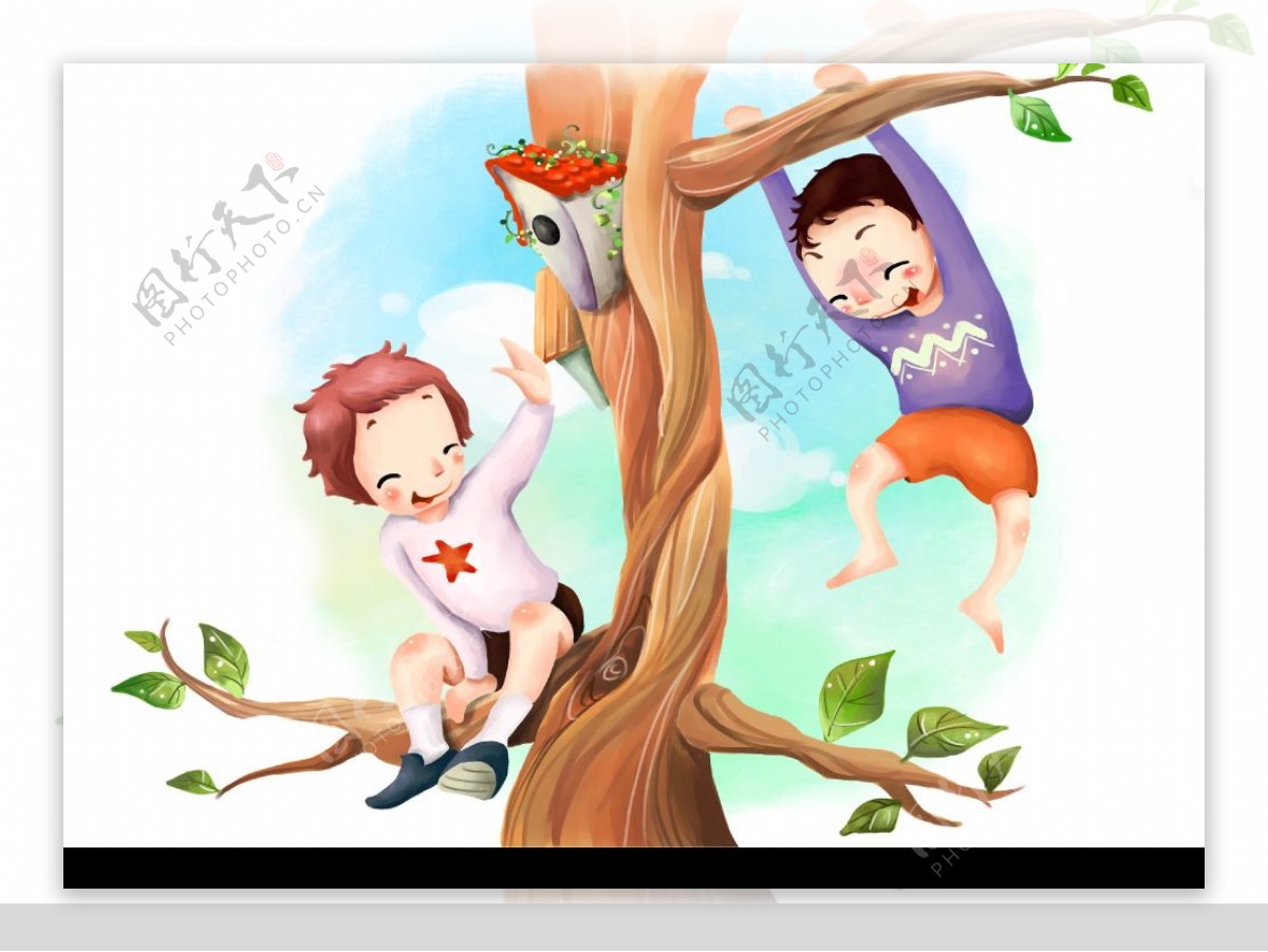 儿童友谊爬树图片
