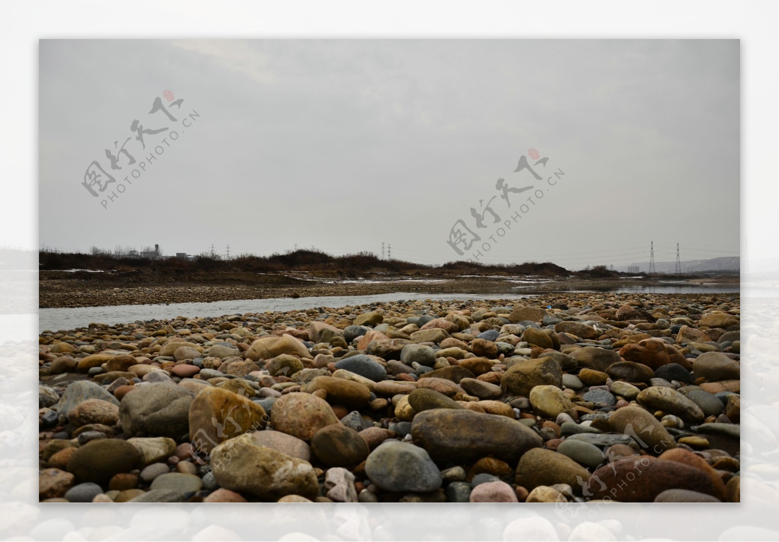 河滩上的鹅卵石
