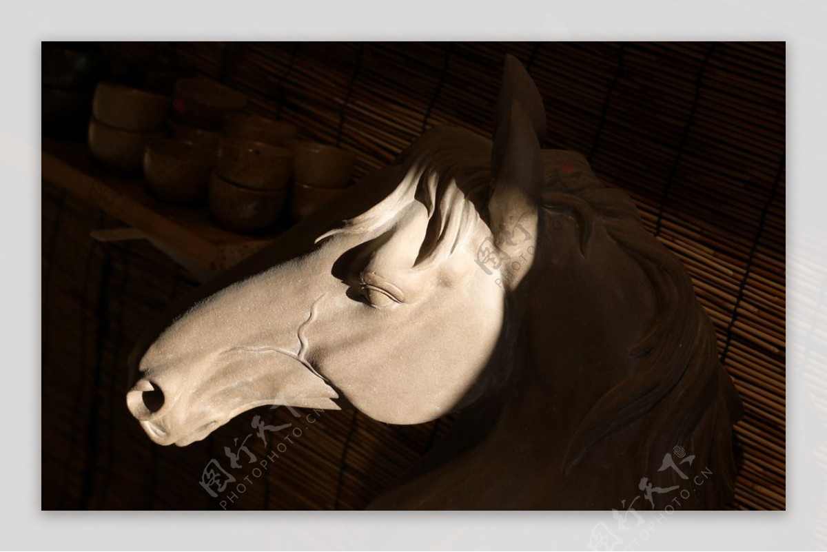 陶土手工雕塑马