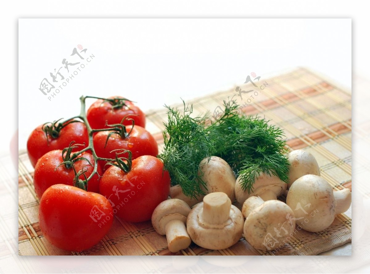 蘑菇和西红柿