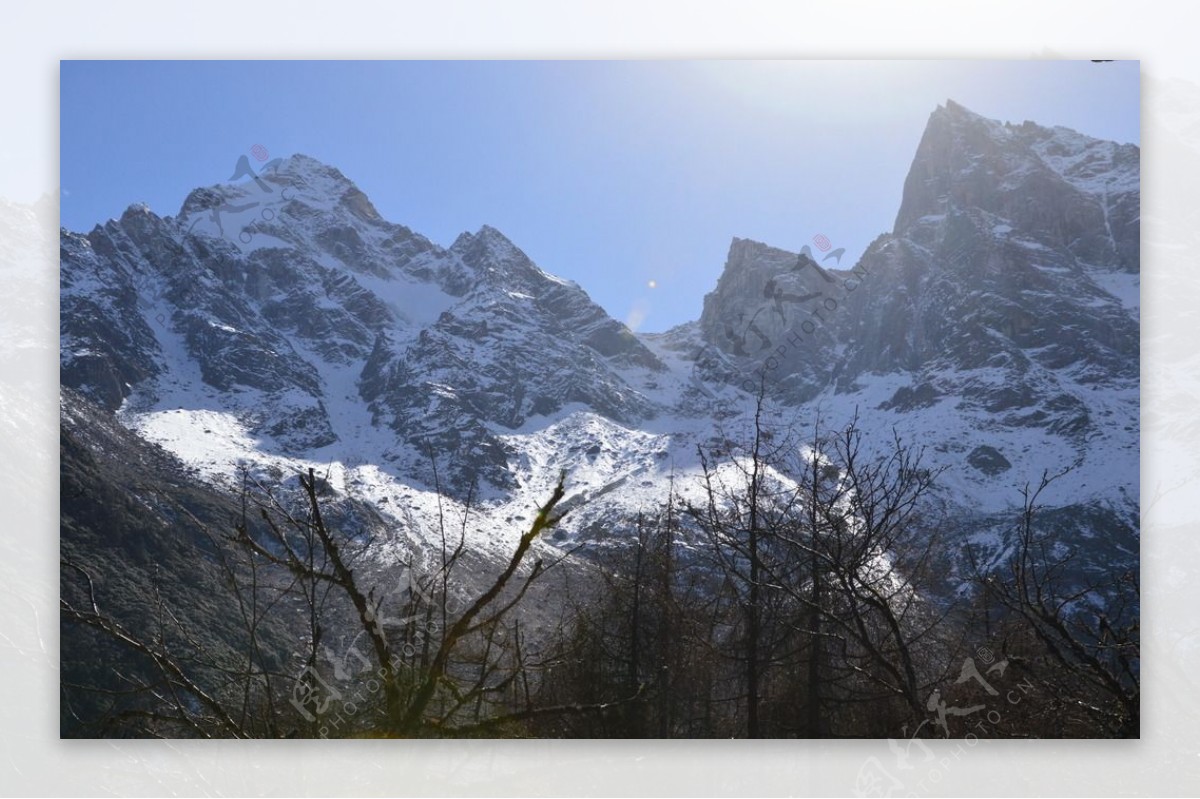 毕棚沟雪山