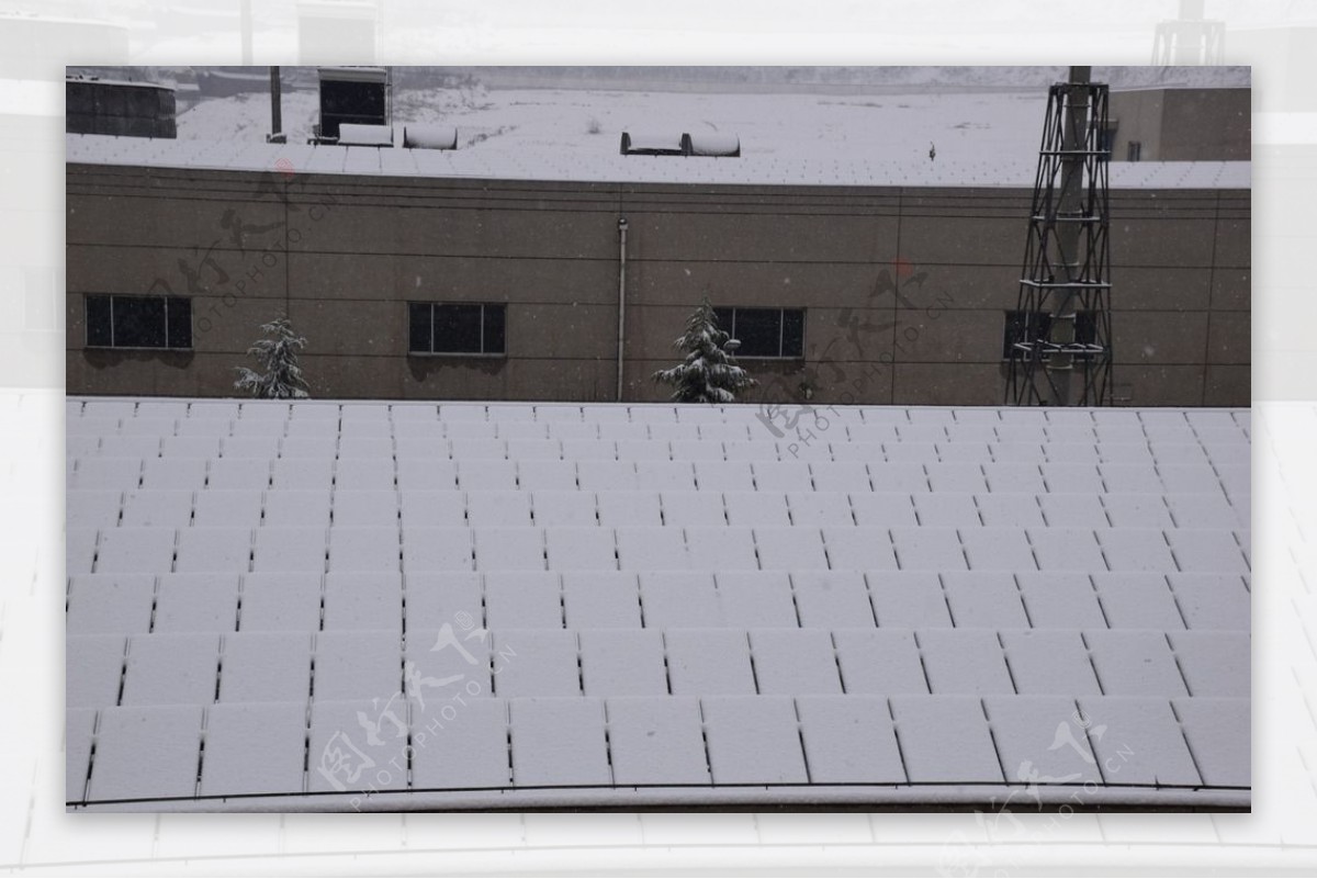 太阳能电池雪景
