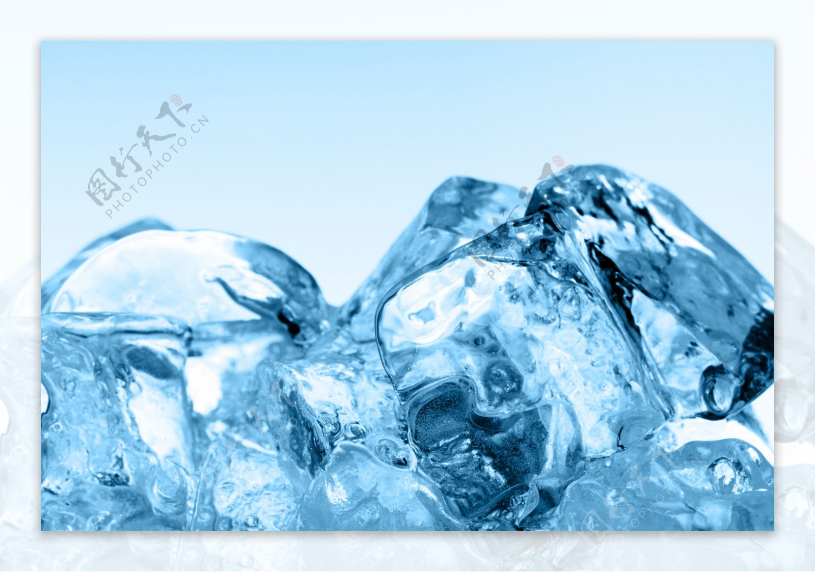 冰冻的冰块图片