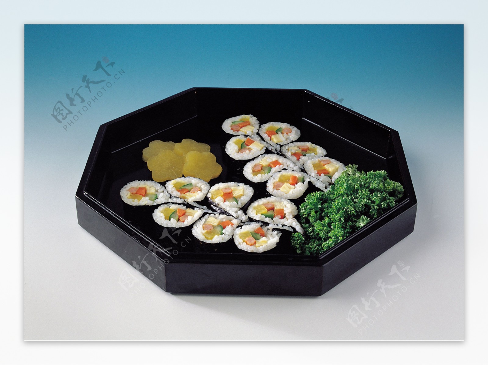 高档韩式寿司图片