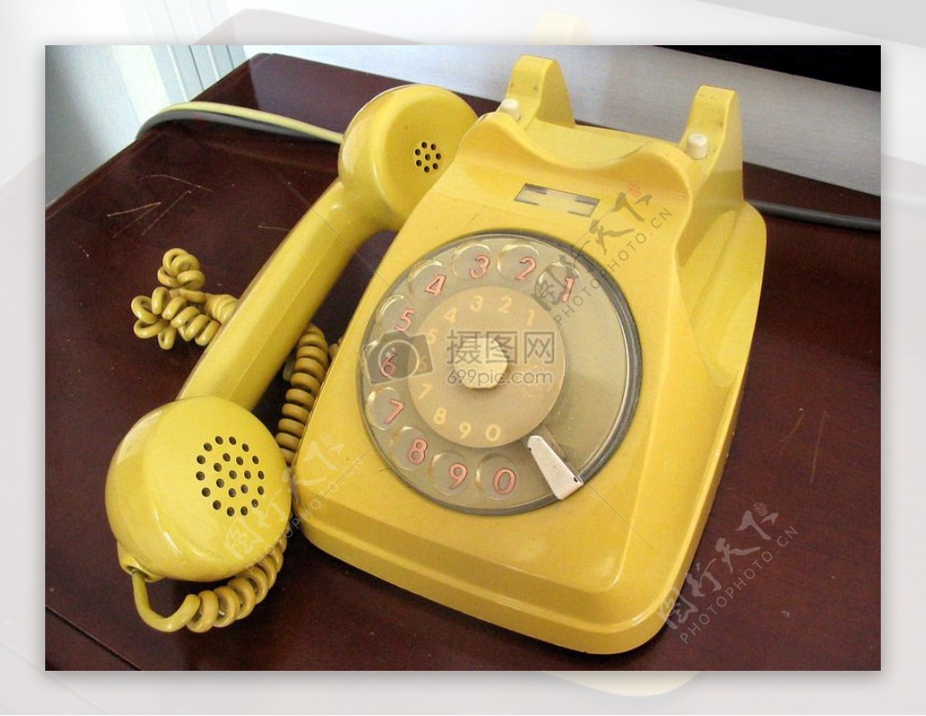 旧的70年代的电话5