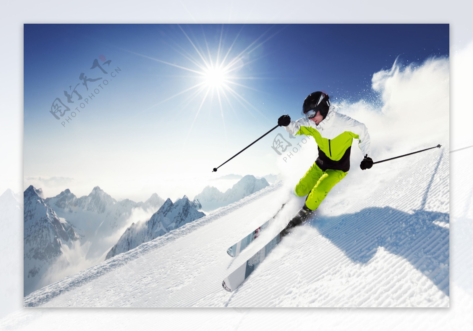 滑雪的运动男人图片