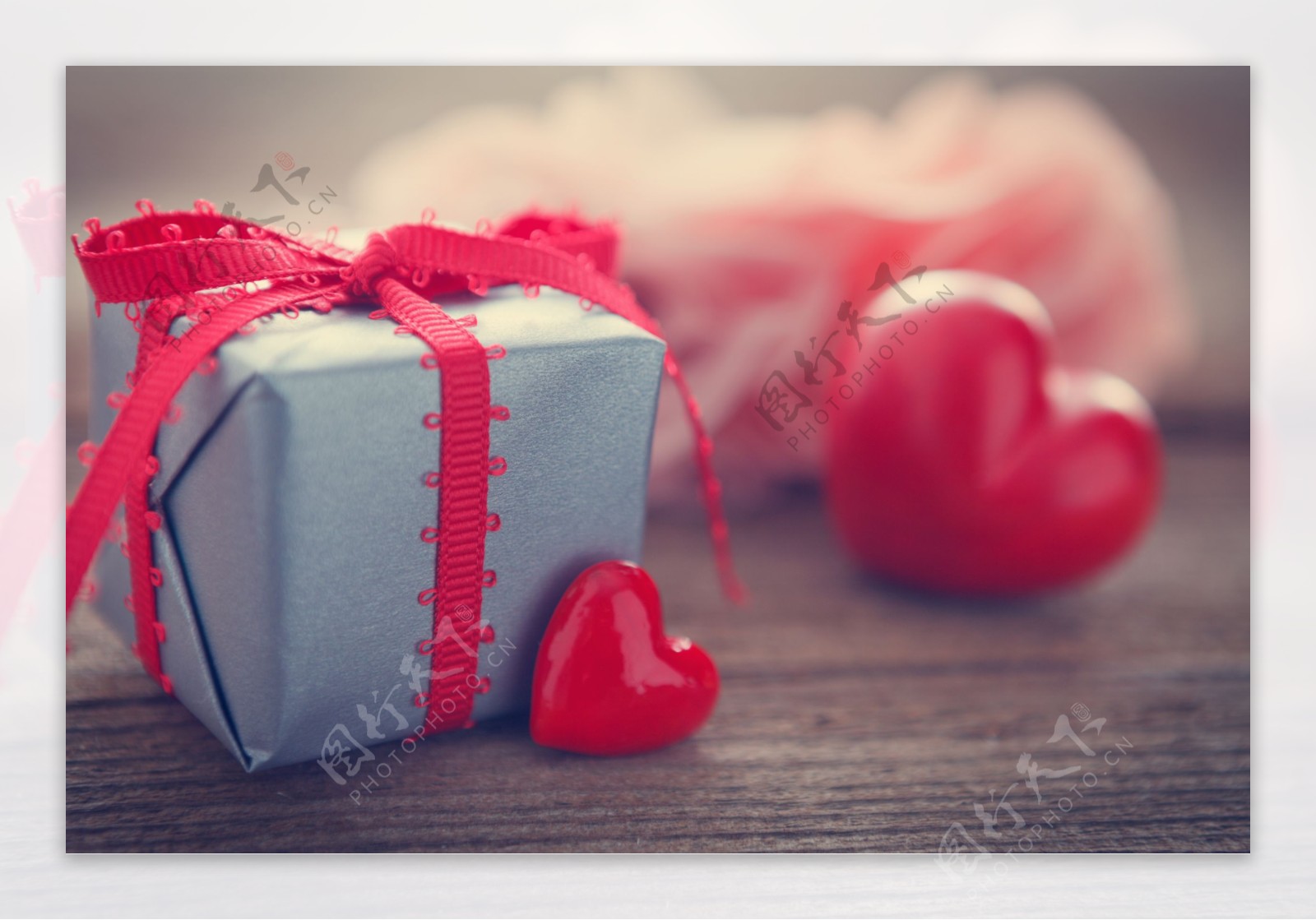 情人节爱心礼物盒图片
