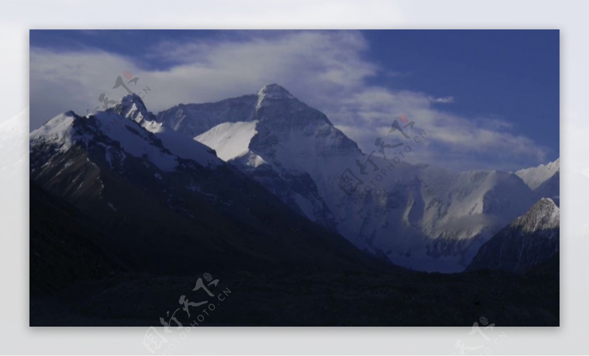 实拍西藏雪山景色视频