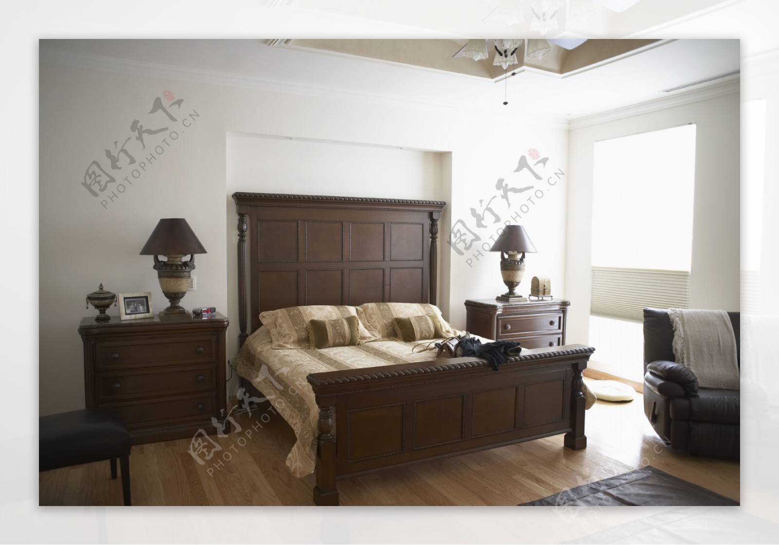 复古欧式卧室装饰图片