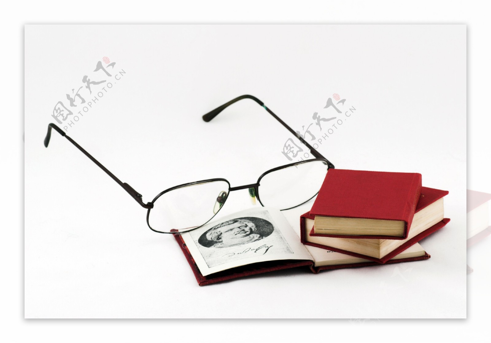 书本眼镜