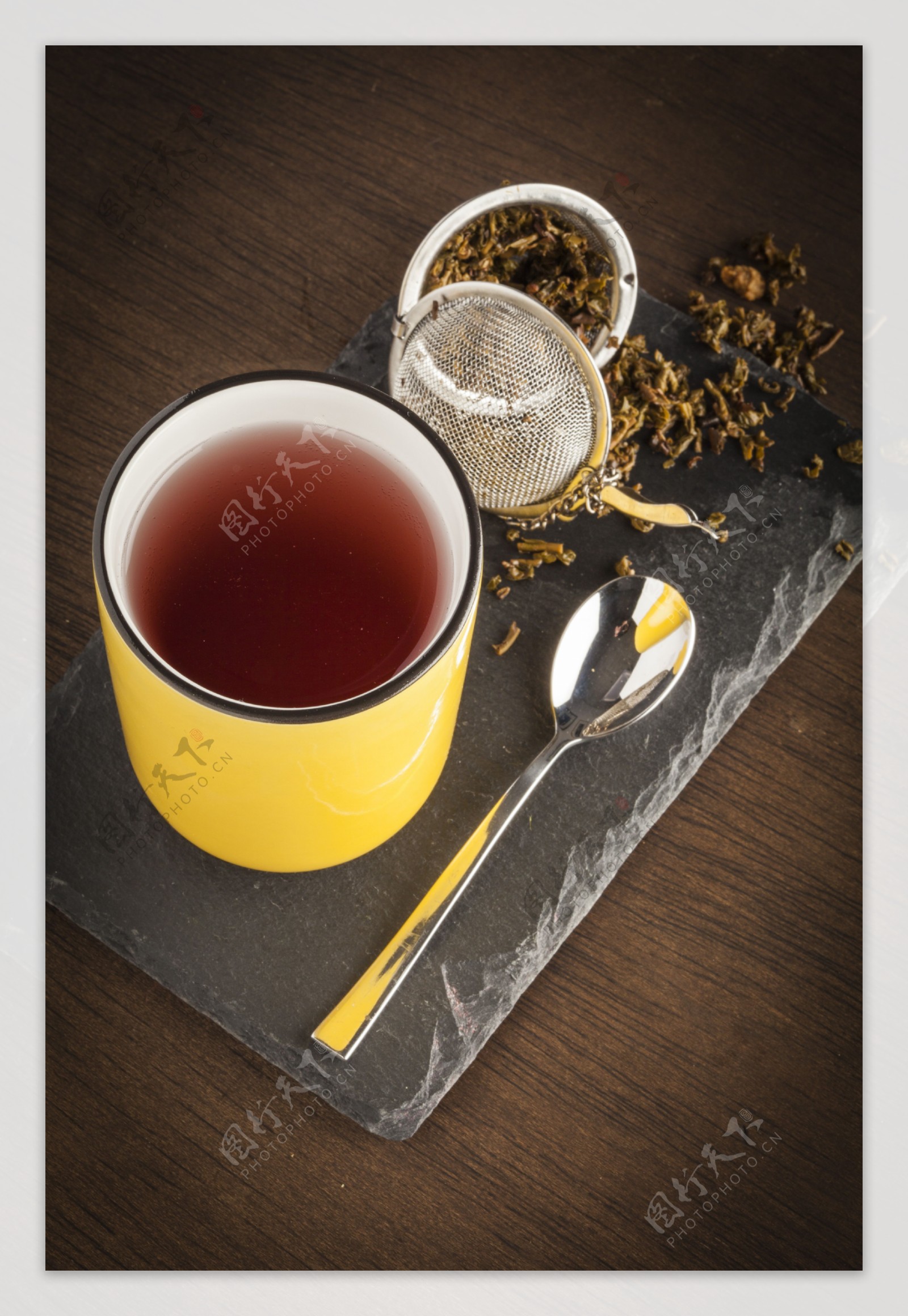 红茶和茶叶渣图片