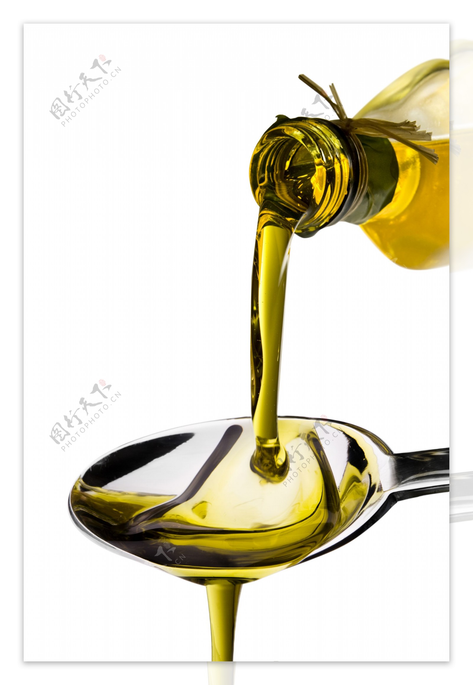 油与勺子素材图片