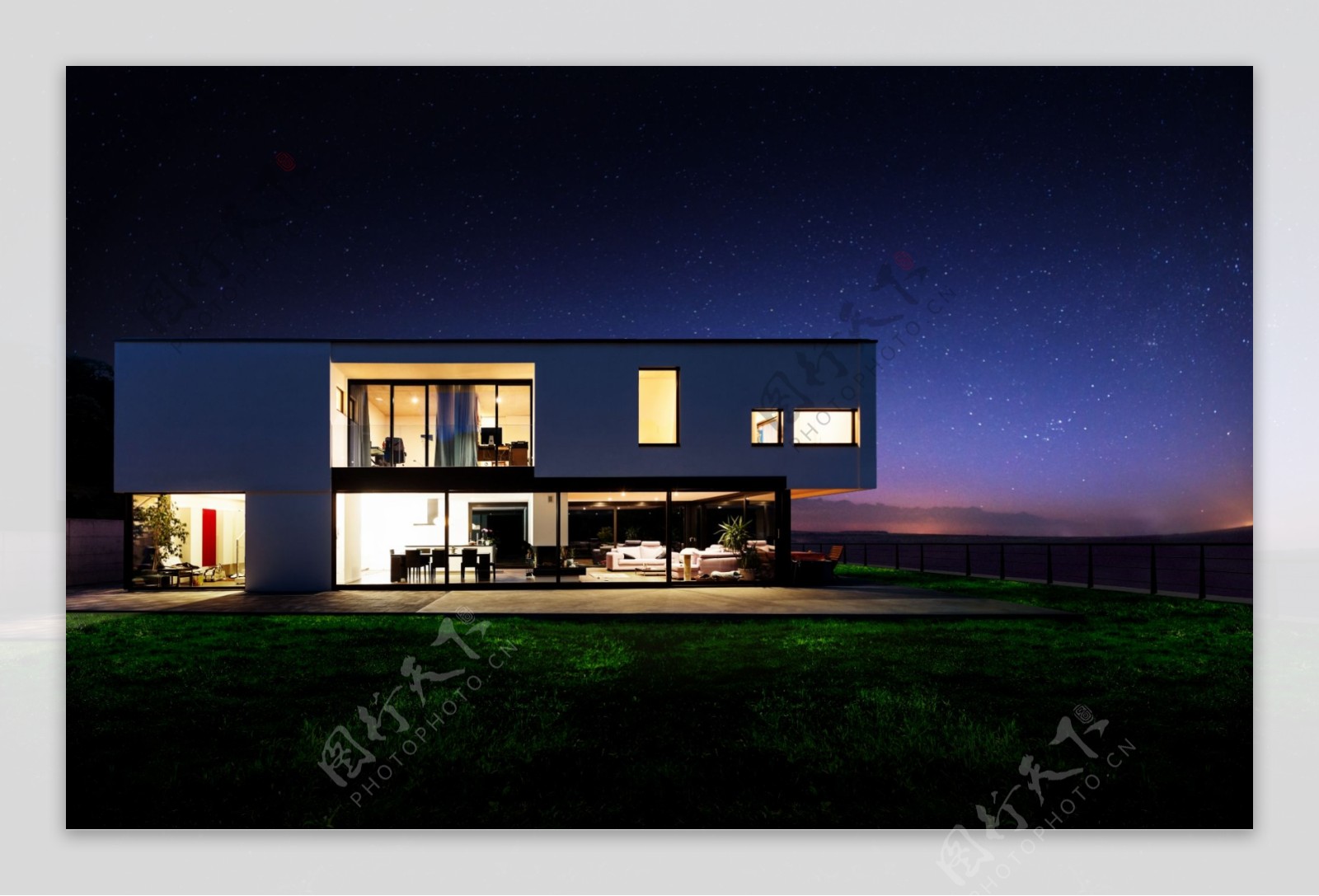 家居夜景风景建筑图片