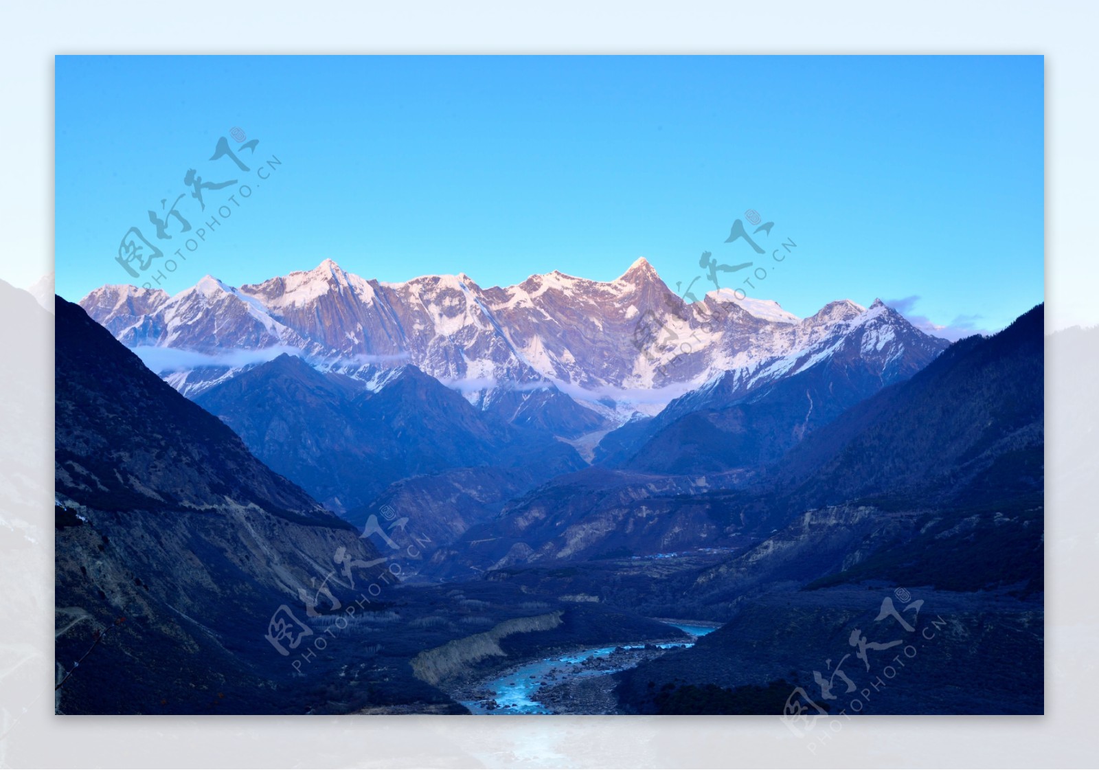 西藏南迦巴瓦峰风景
