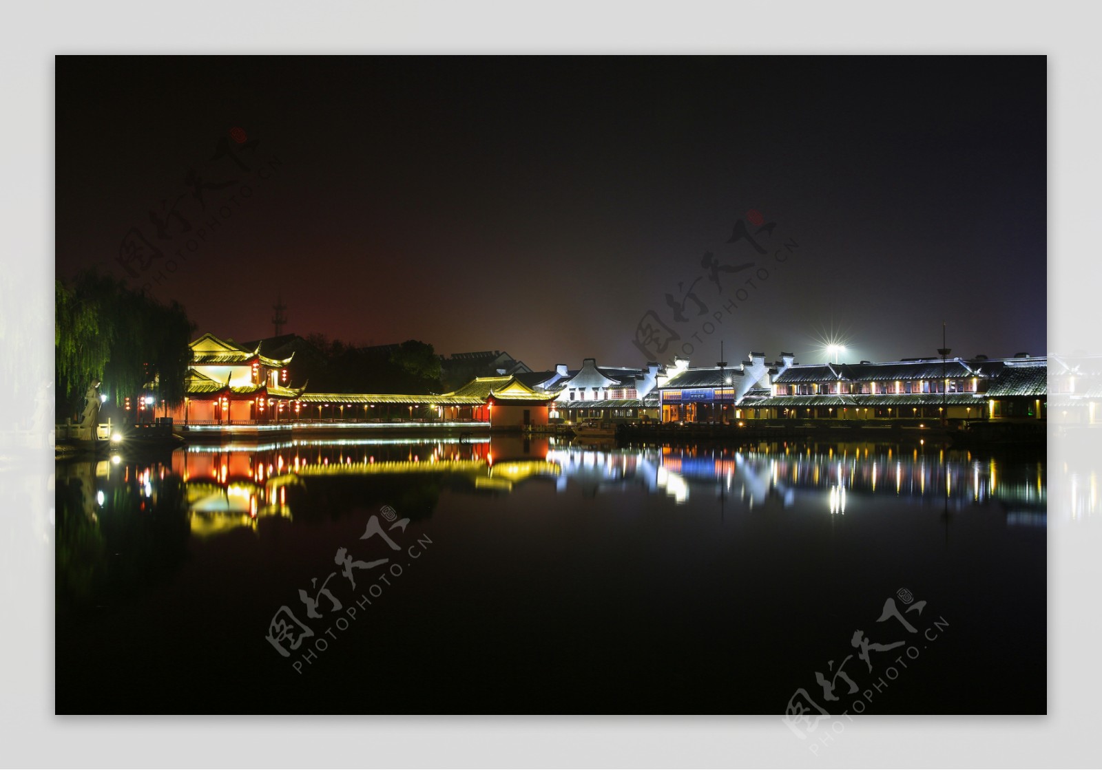 浙江嘉兴西塘古镇西门夜景