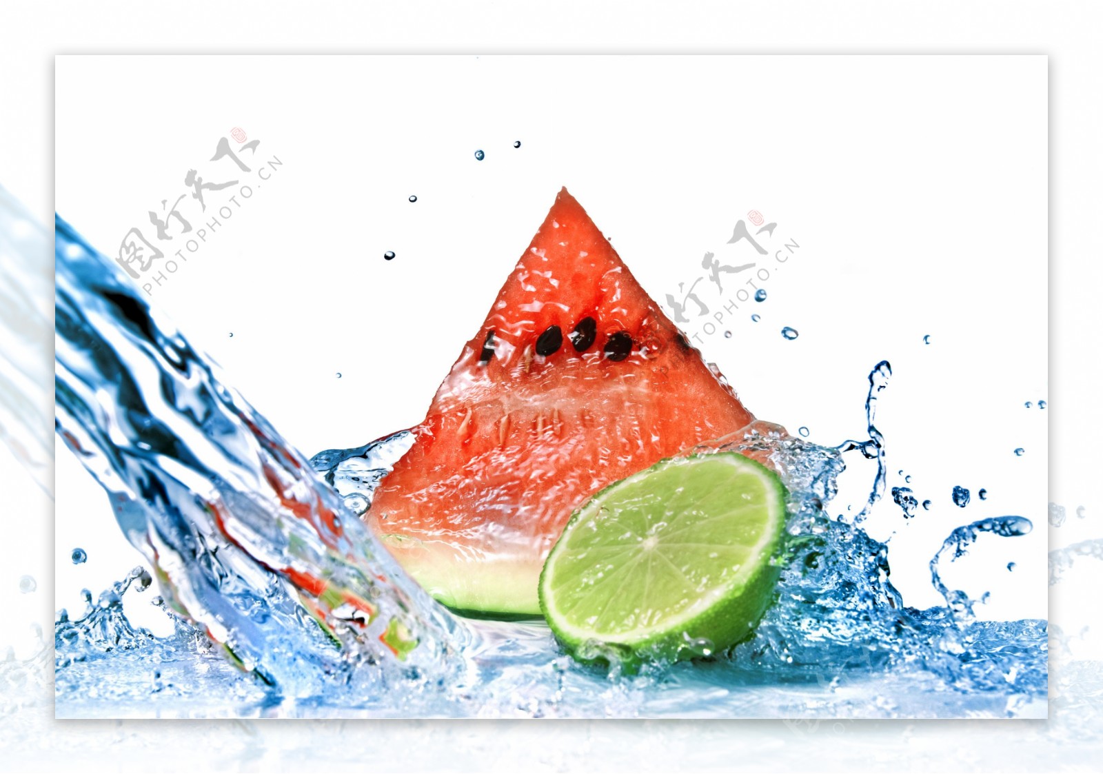 水中的西瓜和橙子图片