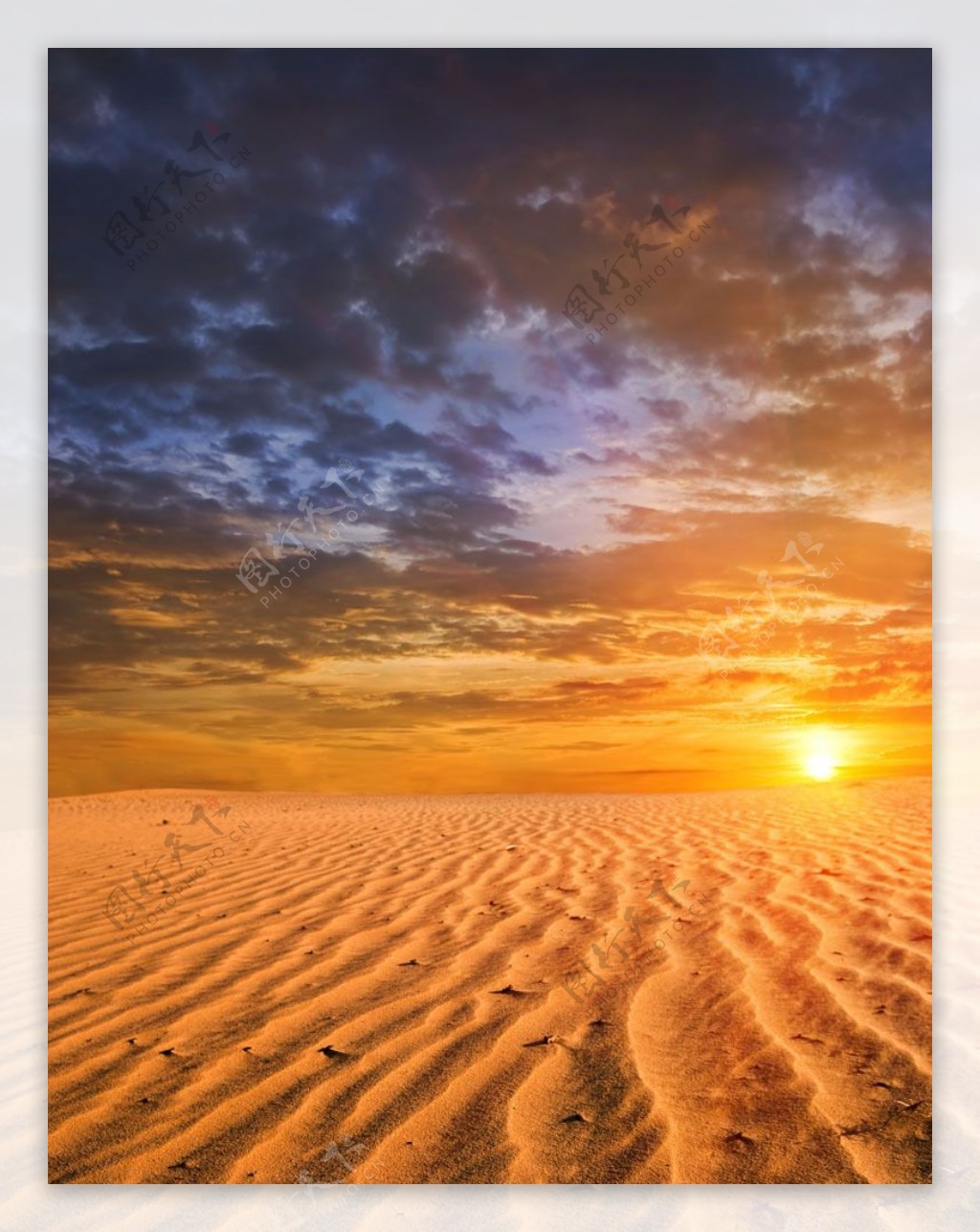 沙漠沙丘晚霞图片