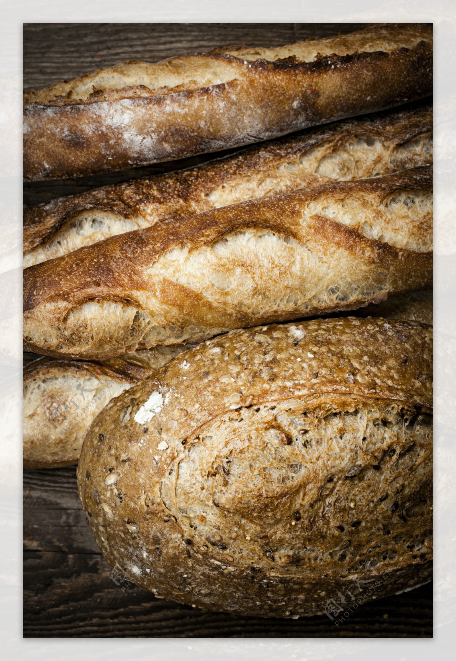 质朴的法国面包图片