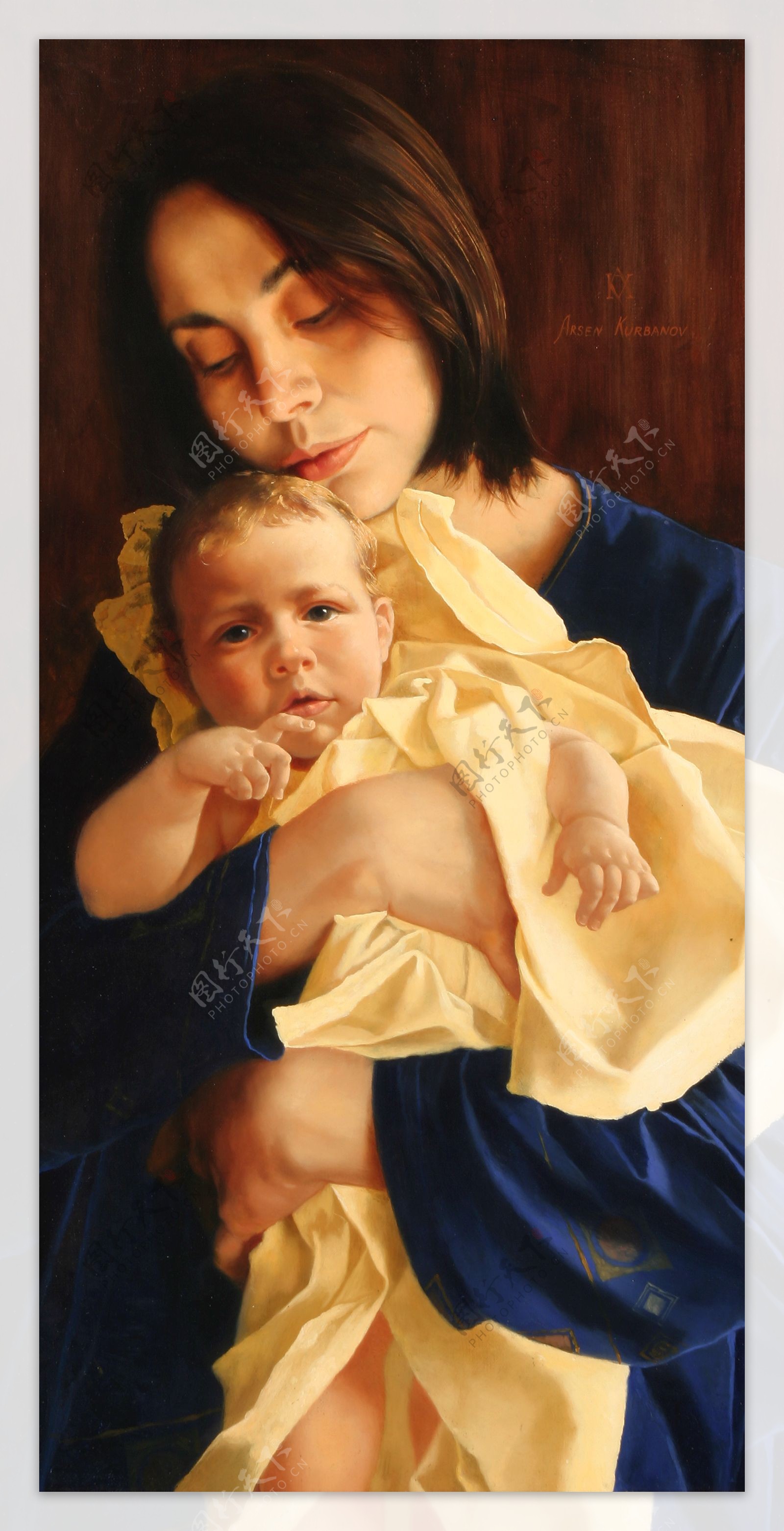 抱着婴儿的美女油画图片