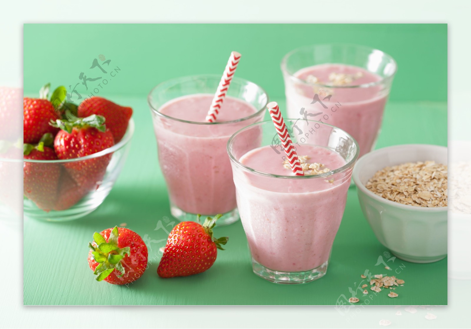 草莓麦片饮料图片