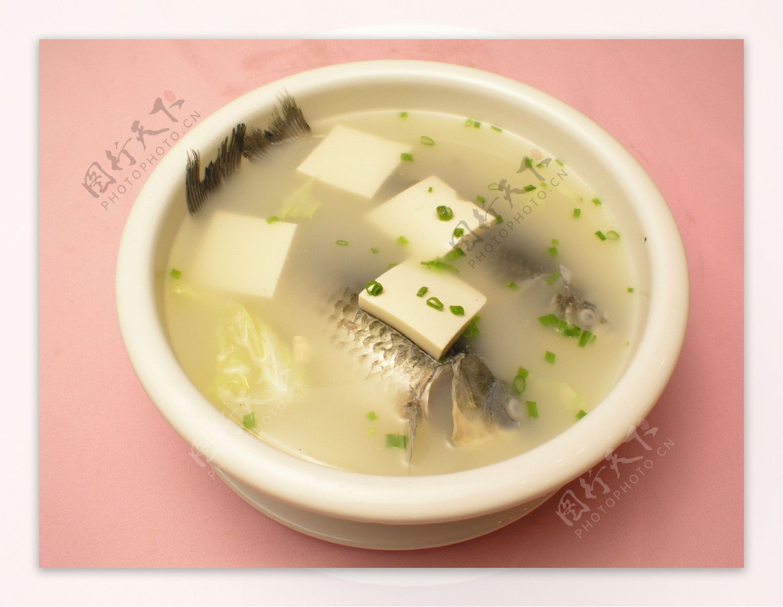 鲫鱼豆腐汤图片