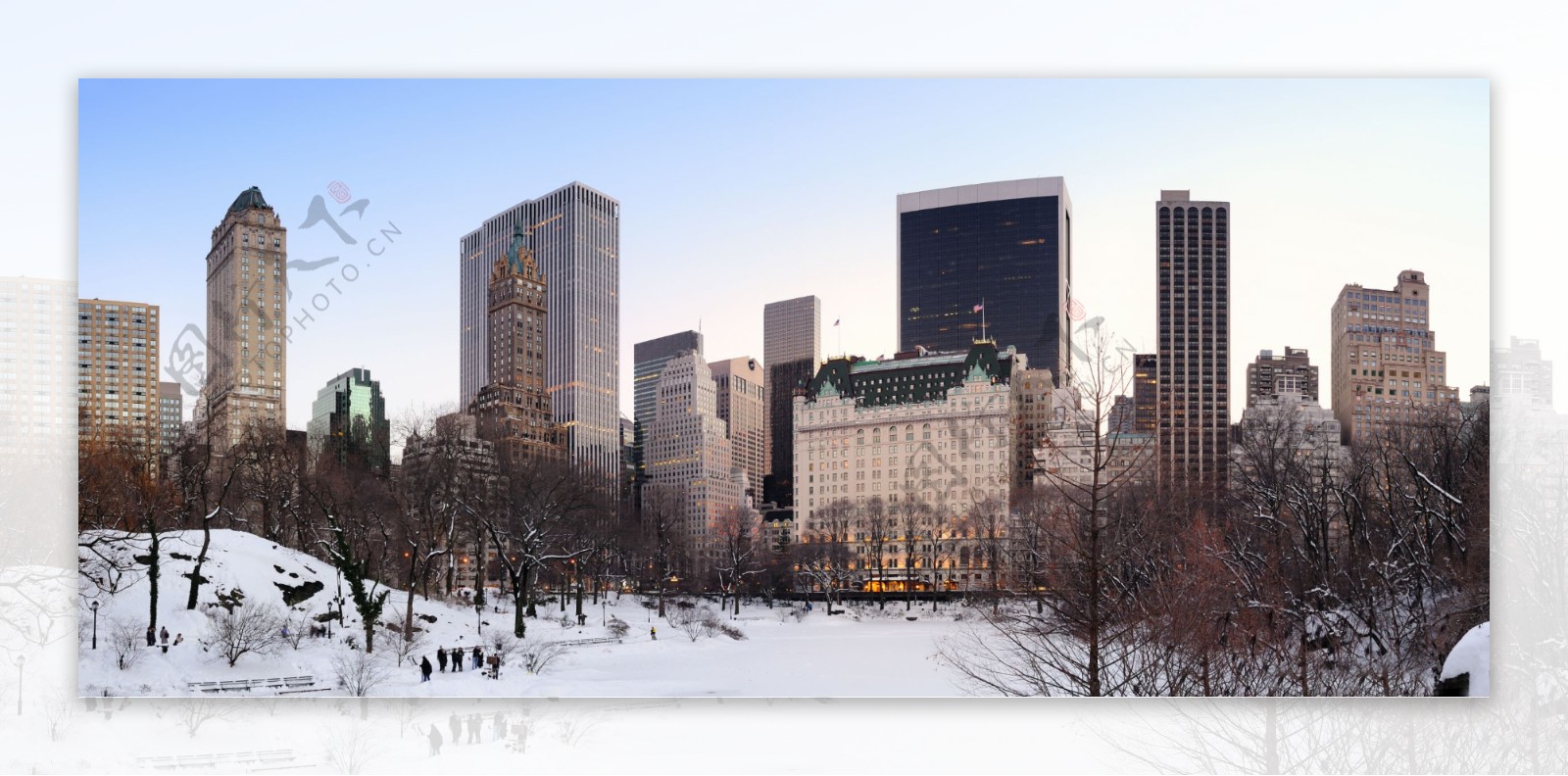 美丽冬季城市雪景图片