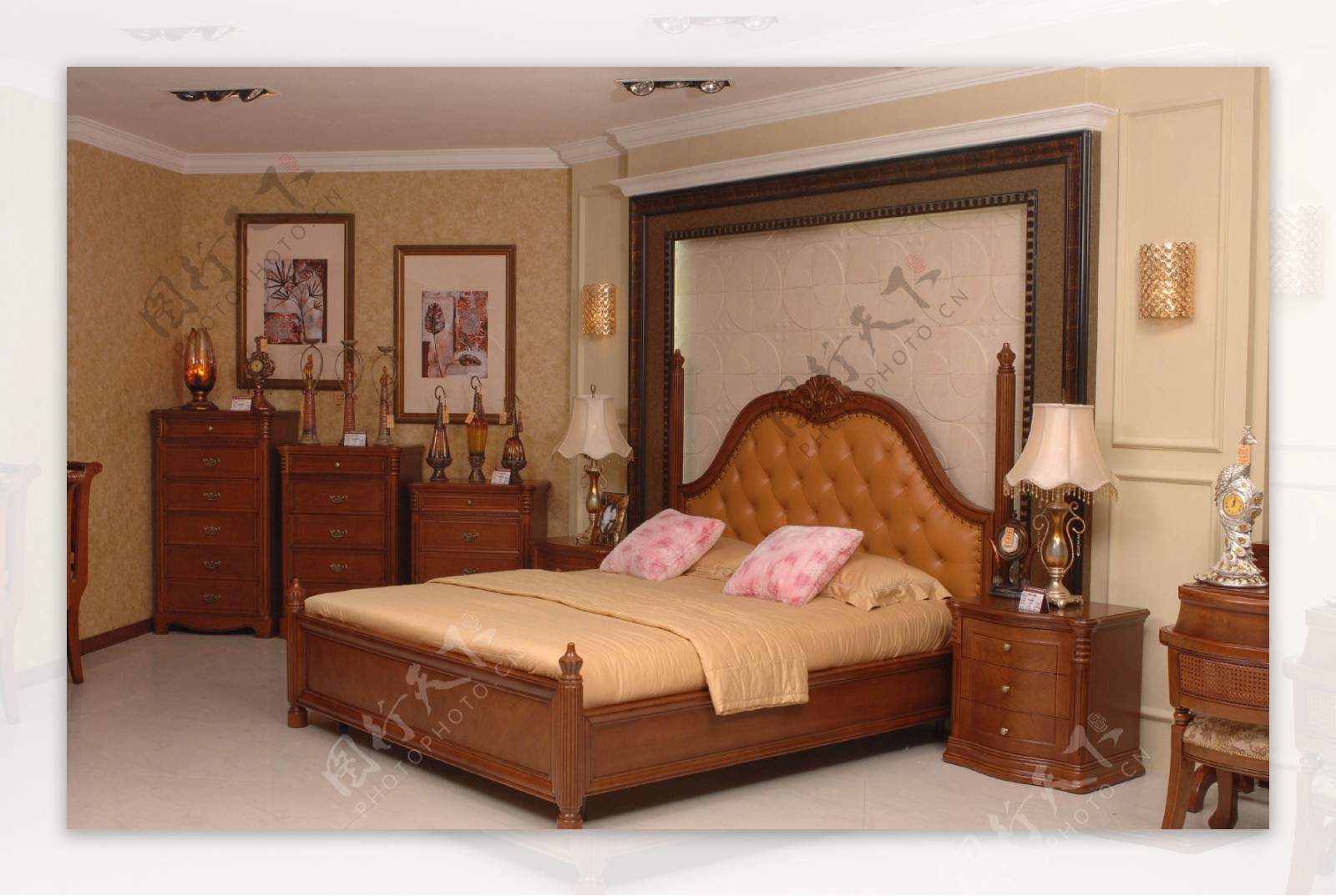 木头卧室床