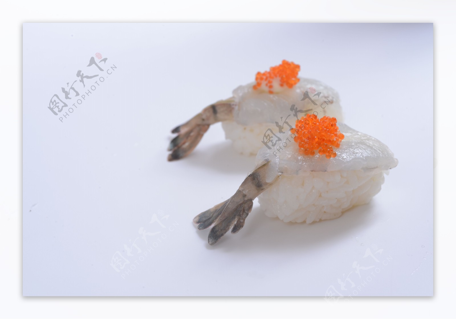 鲜虾鱼籽寿司手握寿司图片