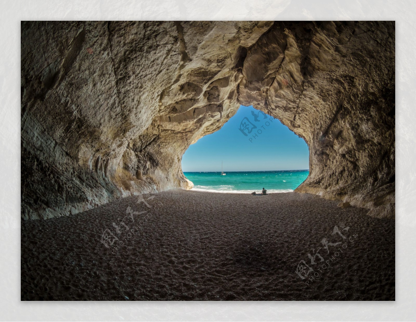 海边山洞洞穴图片
