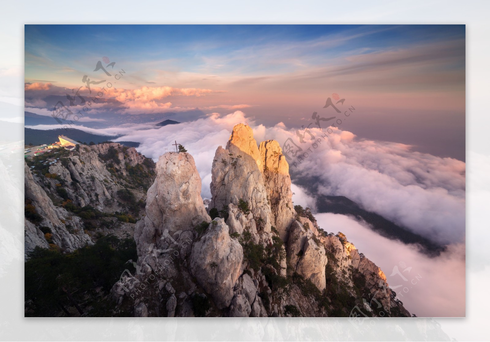 唯美的山顶景色鸟瞰高清图片