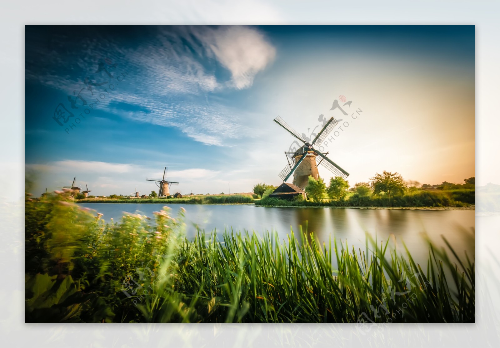 美丽的荷兰风车景色