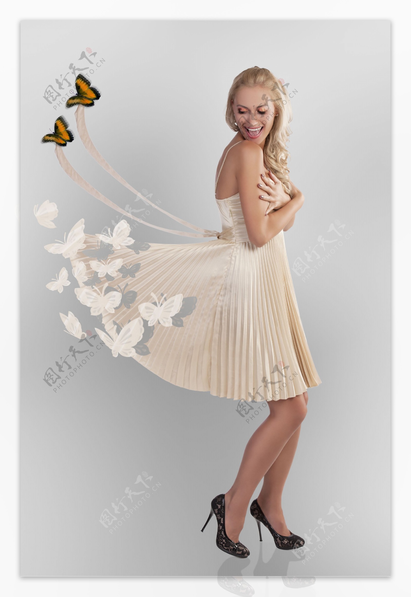 蝴蝶与时尚美女图片