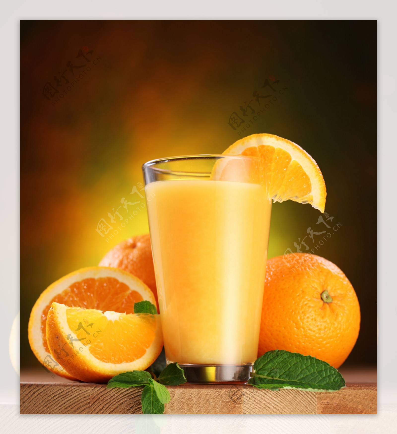 鲜榨橙汁饮料高清图片