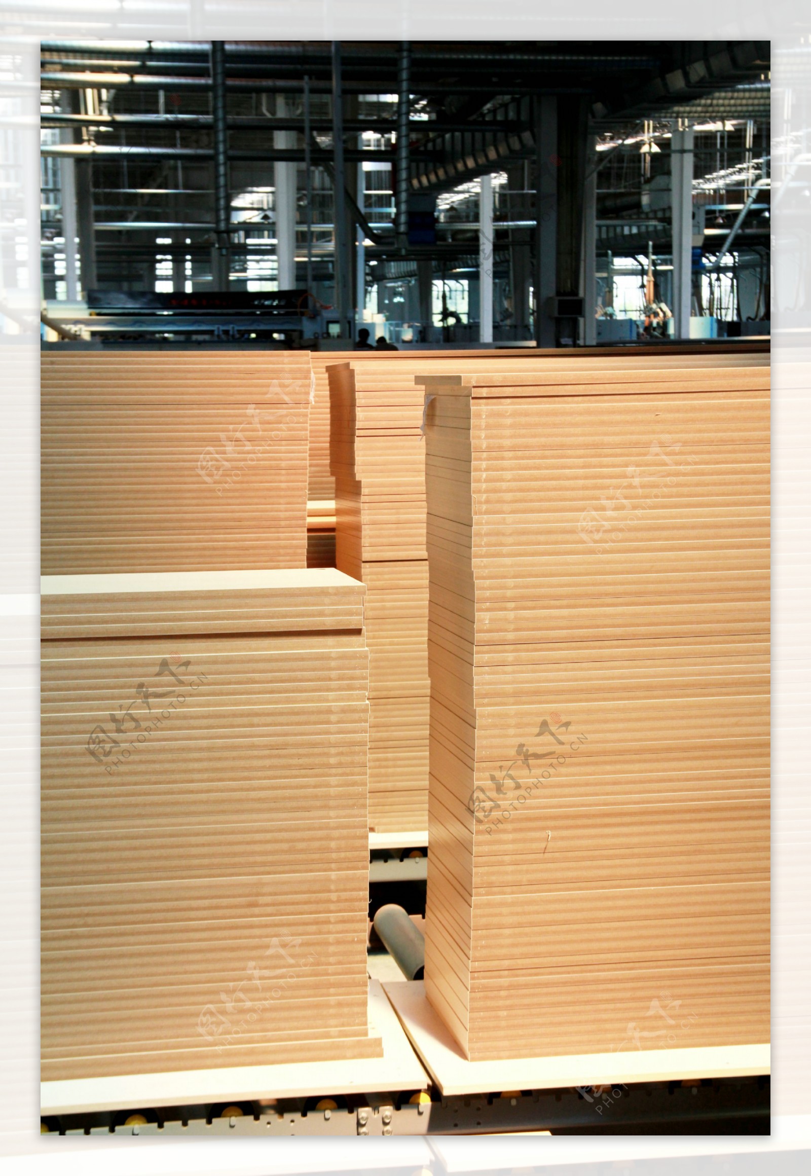 工业生产木板厂图片