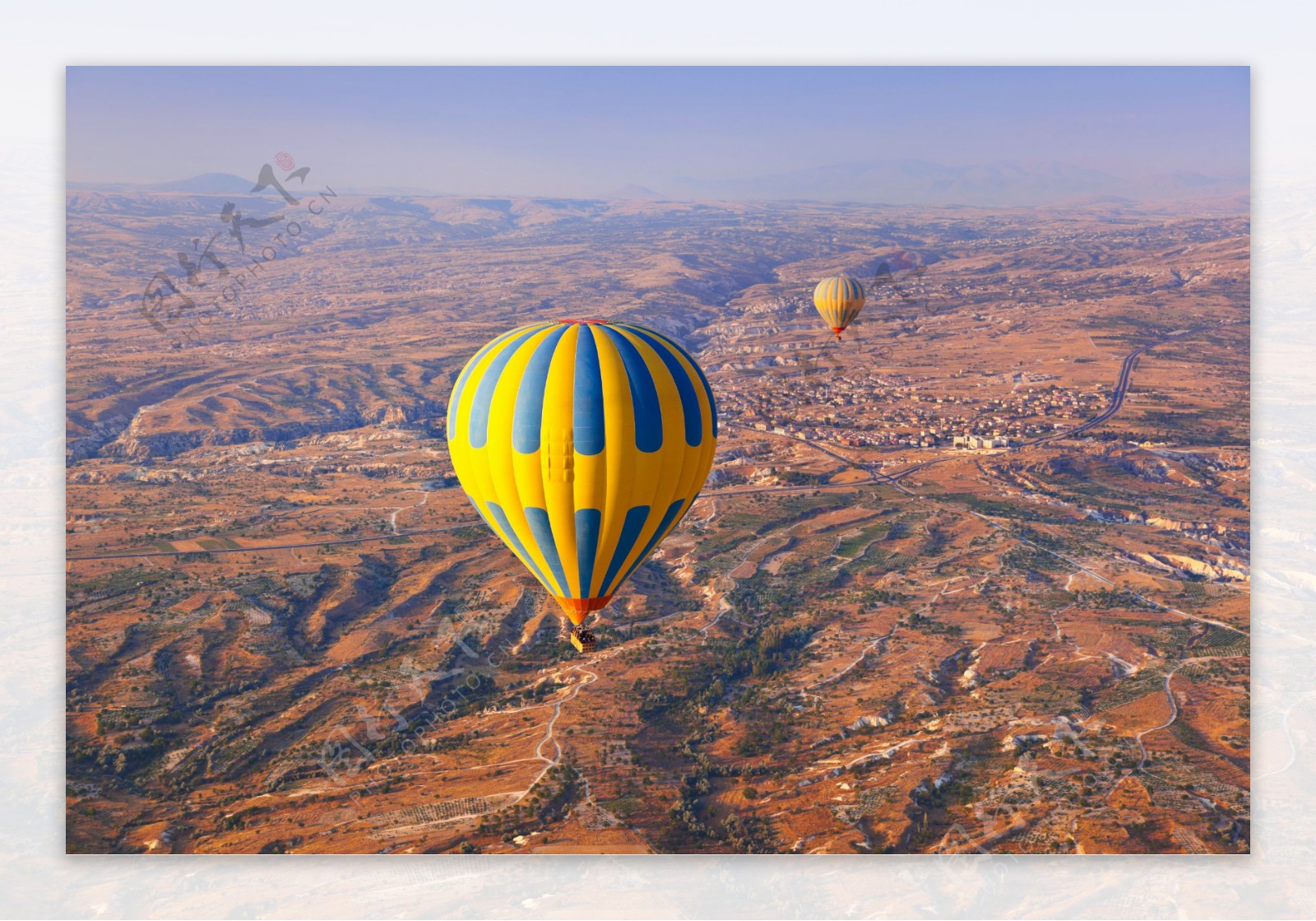 高空上的热气球