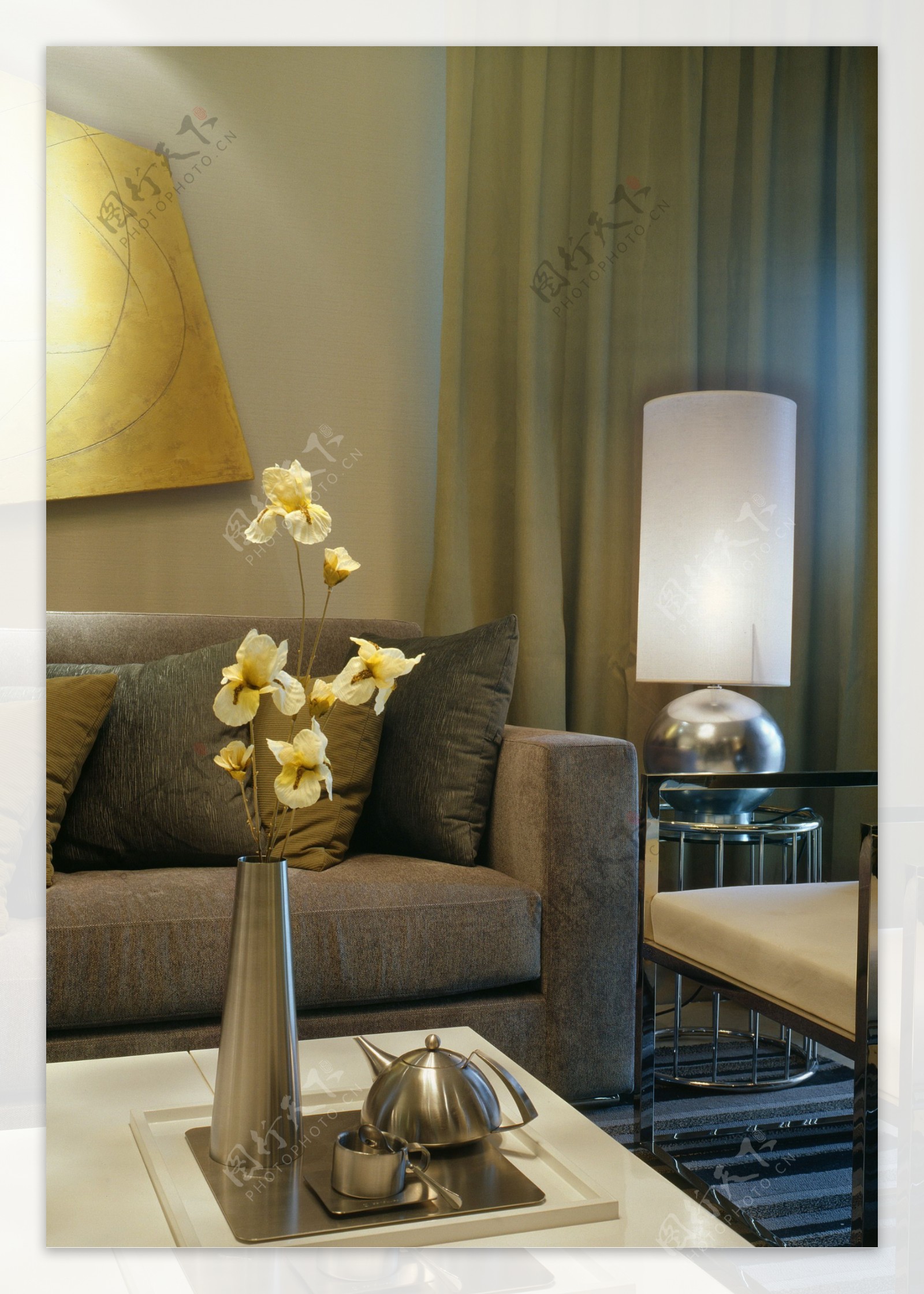 欧式室内客厅沙发台灯玻璃装修效果图